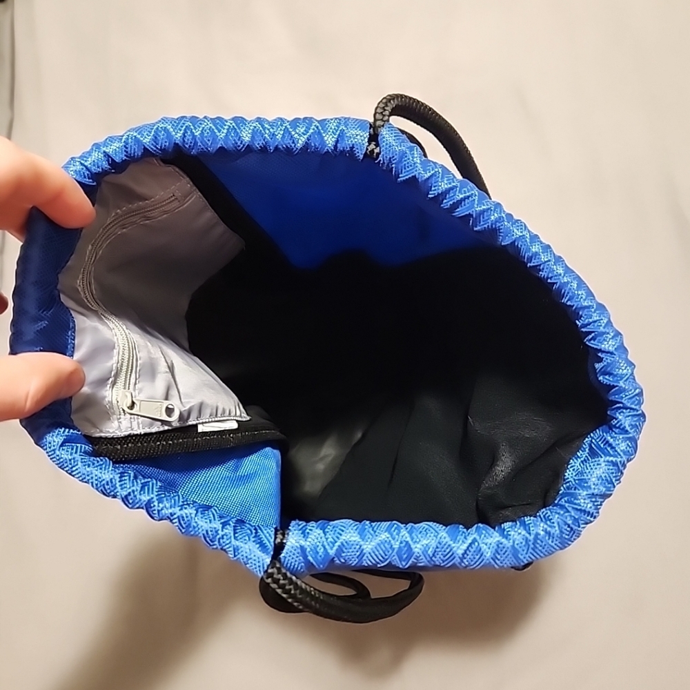 Adidas drawstring bag - Picture 4 of 4